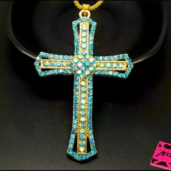 NWT Betsey Johnson Cross Necklace coming soon - Picture 1 of 5